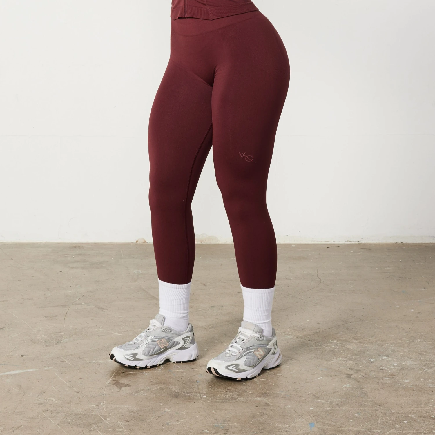 Vanquish Elevate Seamless Petite Burgundy Leggings 1 Vanquish Elevate Seamless Petite Burgundy Leggings
