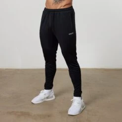Vanquish Essential Black Performance Sweatpants