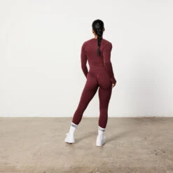 Vanquish Elevate Seamless Burgundy Long Sleeve Top -Vanquish Fitness Sales Untitled 1 0044 Elevate2 12