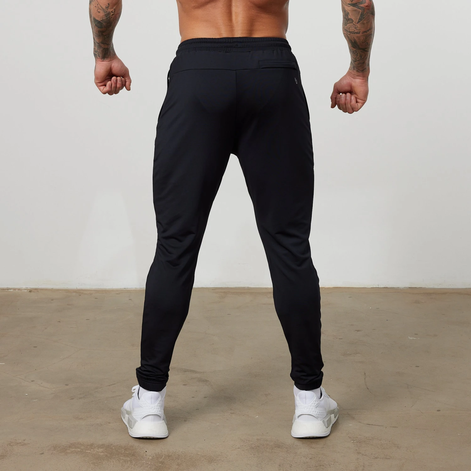 Vanquish Essential Black Performance Sweatpants 2 Vanquish Essential Black Performance Sweatpants - Image 2