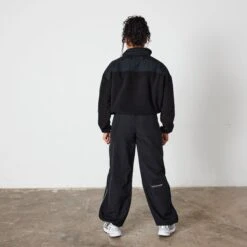 Vanquish Black Tech Polar Fleece -Vanquish Fitness Sales VQ BlackFriday23 6366