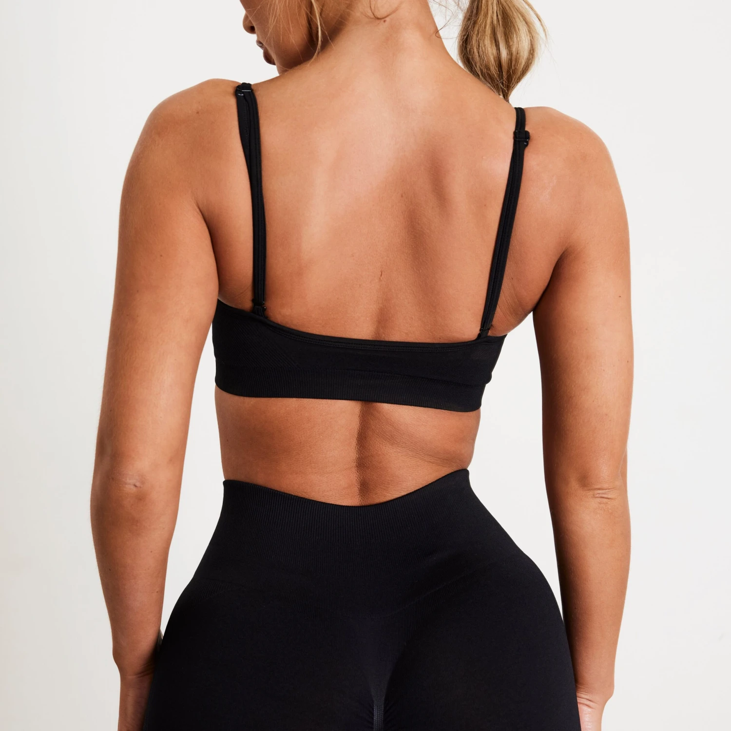 Vanquish Elevate Seamless Black Multiway Low Support Bra 2 Vanquish Elevate Seamless Black Multiway Low Support Bra - Image 2