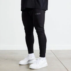 Vanquish Eclipse V2 Black Tapered Sweatpants