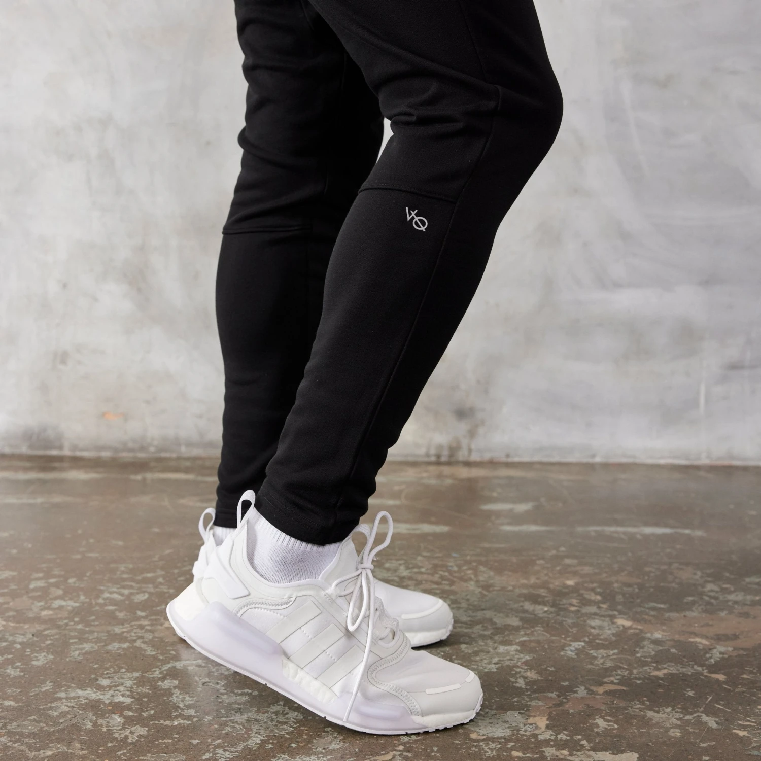 Vanquish Essential Black Tapered Fit Sweatpants 7 Vanquish Essential Black Tapered Fit Sweatpants - Image 7