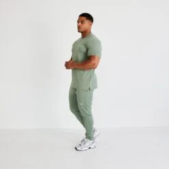 Vanquish Essential Green Slim Fit Short Sleeve T Shirt -Vanquish Fitness Sales vanquish essential green slim fit short sleeve t shirt 701931