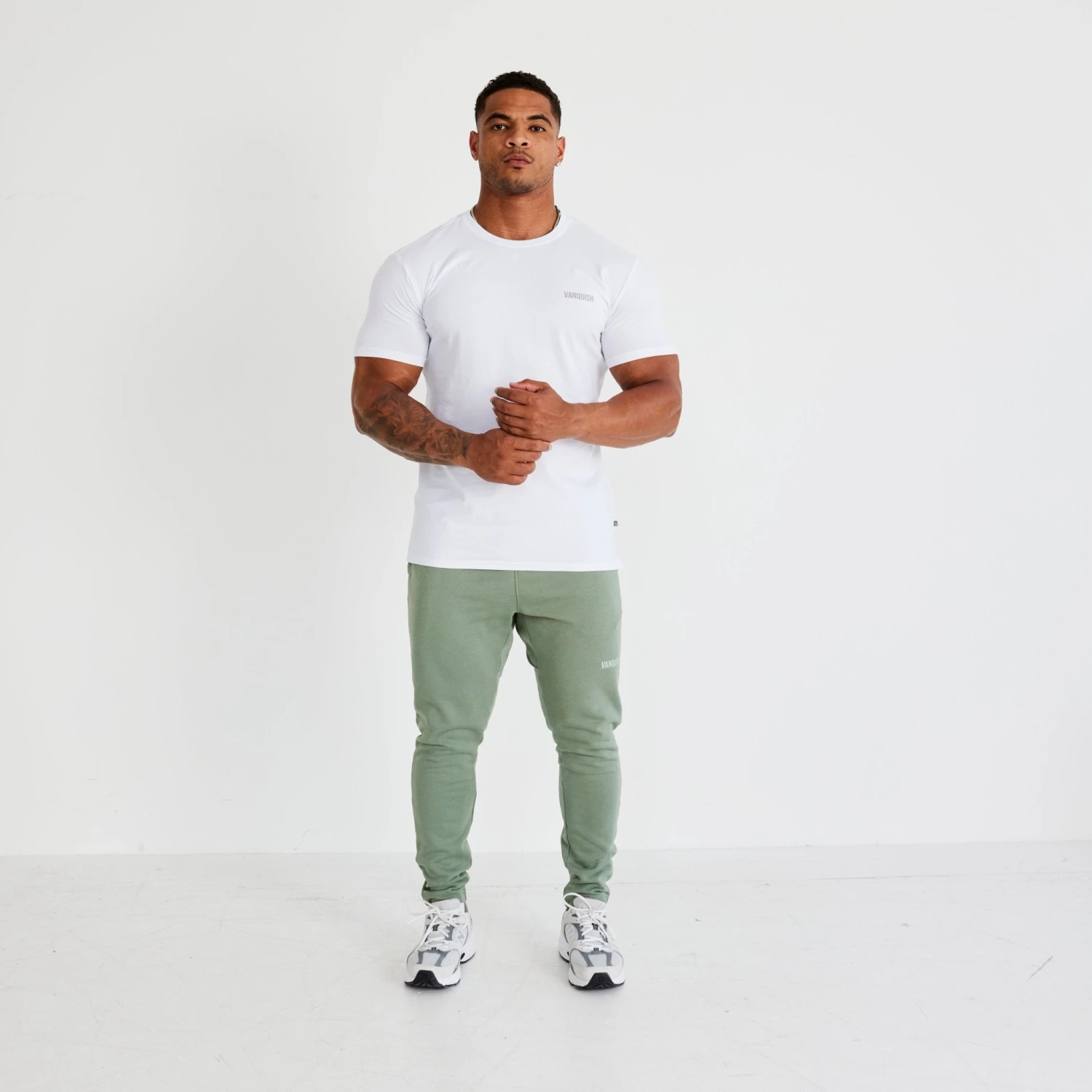 Vanquish Essential White Slim Fit Short Sleeve T Shirt 3 Vanquish Essential White Slim Fit Short Sleeve T Shirt - Image 3